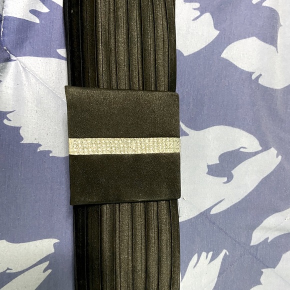 Black and silver clutch - Picture 1 of 1